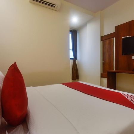 Oyo Shubham Residency Hotel Bhiwandi Buitenkant foto