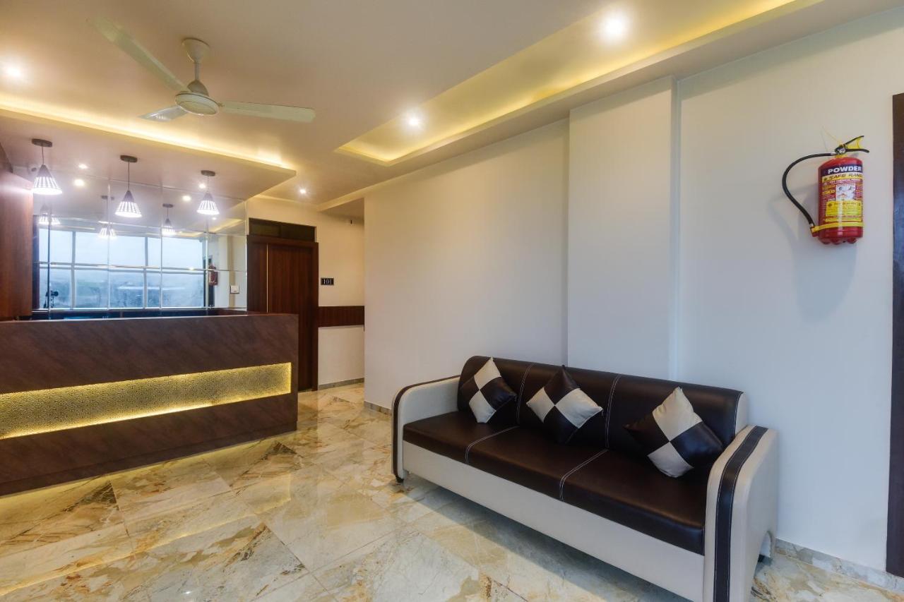 Oyo Shubham Residency Hotel Bhiwandi Buitenkant foto