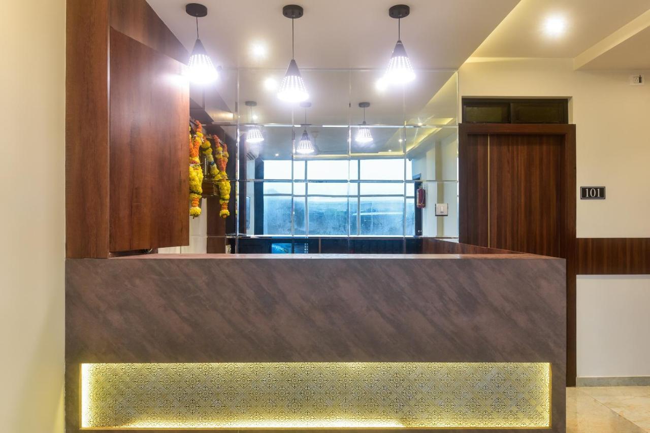 Oyo Shubham Residency Hotel Bhiwandi Buitenkant foto